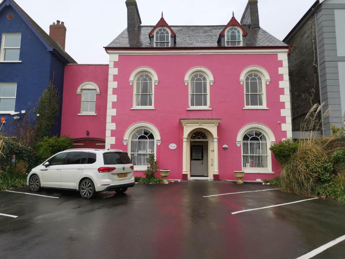 Llety Teifi Guest House Cardigan Exterior photo